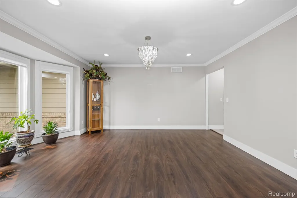 43352 Chardonnay Drive Sterling Heights City MI 48314