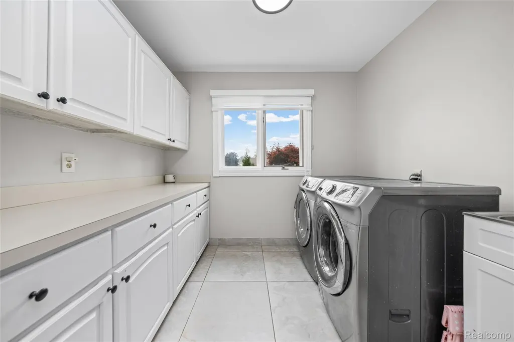 43352 Chardonnay Drive Sterling Heights City MI 48314