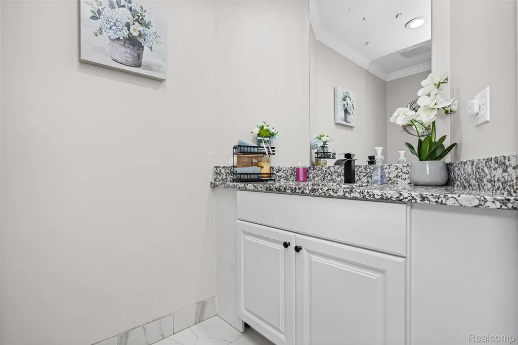 43352 Chardonnay Drive Sterling Heights City MI 48314