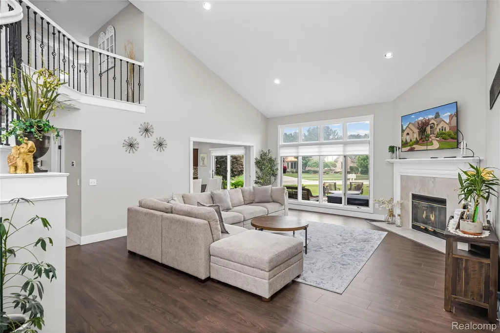 43352 Chardonnay Drive Sterling Heights City MI 48314