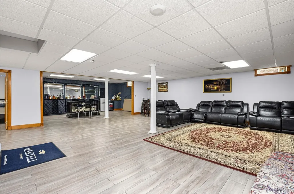 43352 Chardonnay Drive Sterling Heights City MI 48314