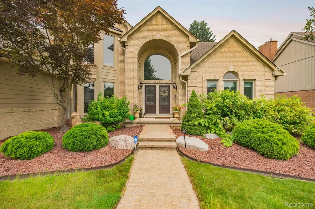 43352 Chardonnay Drive Sterling Heights City MI 48314