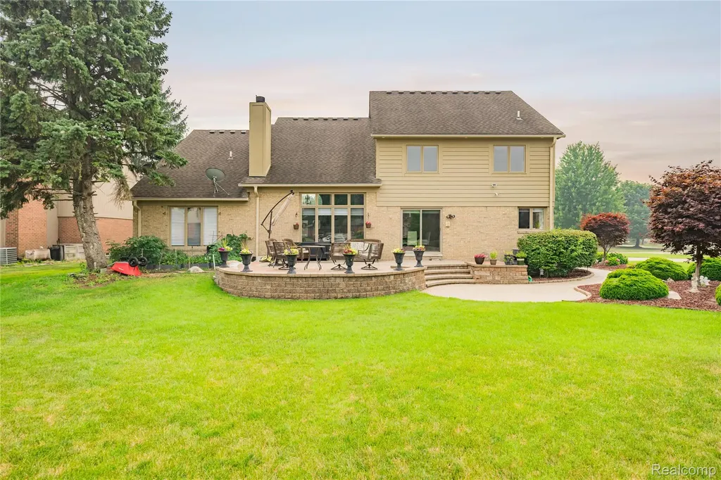 43352 Chardonnay Drive Sterling Heights City MI 48314