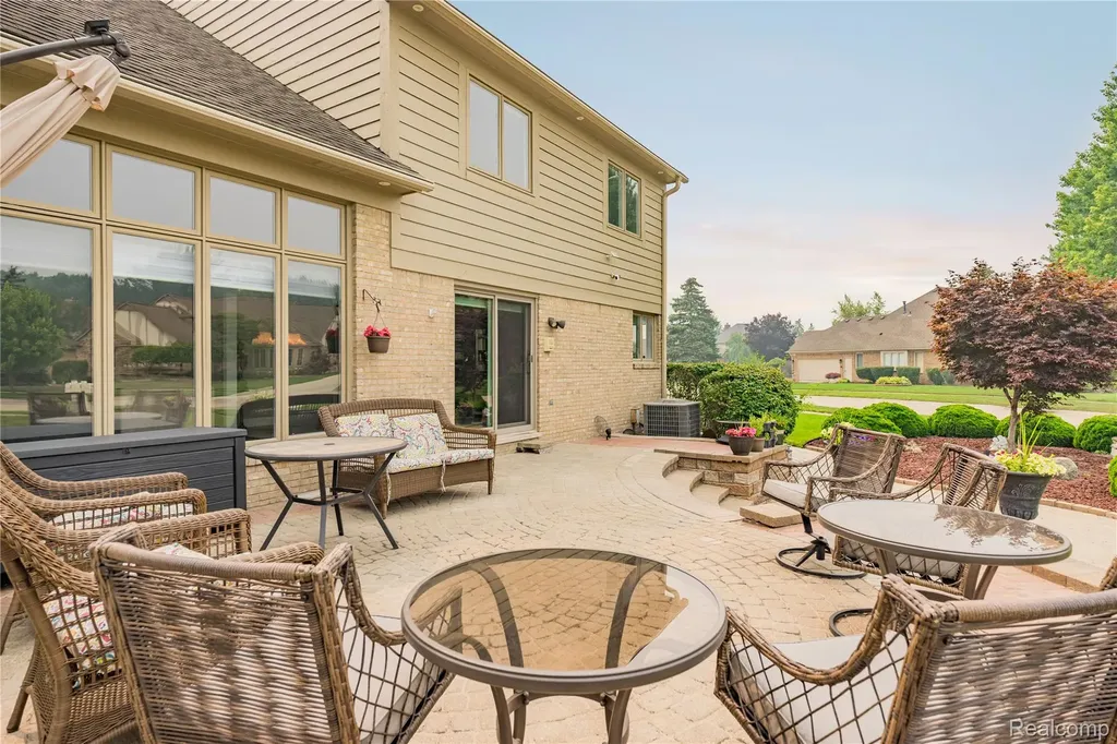 43352 Chardonnay Drive Sterling Heights City MI 48314