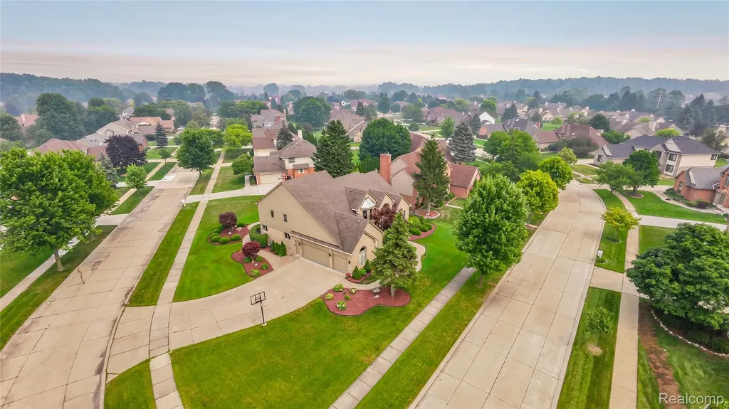 43352 Chardonnay Drive Sterling Heights City MI 48314
