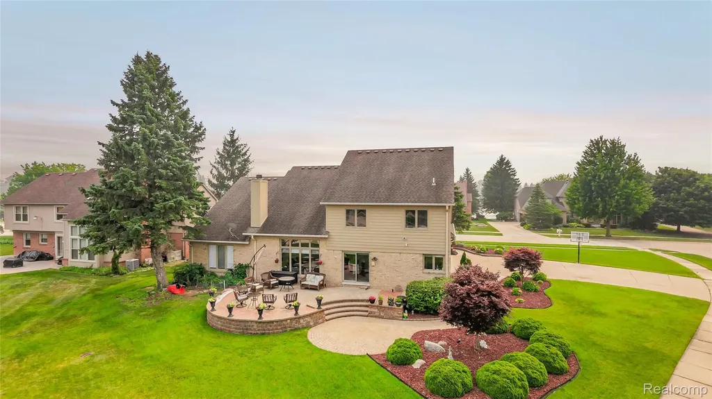 43352 Chardonnay Drive Sterling Heights City MI 48314