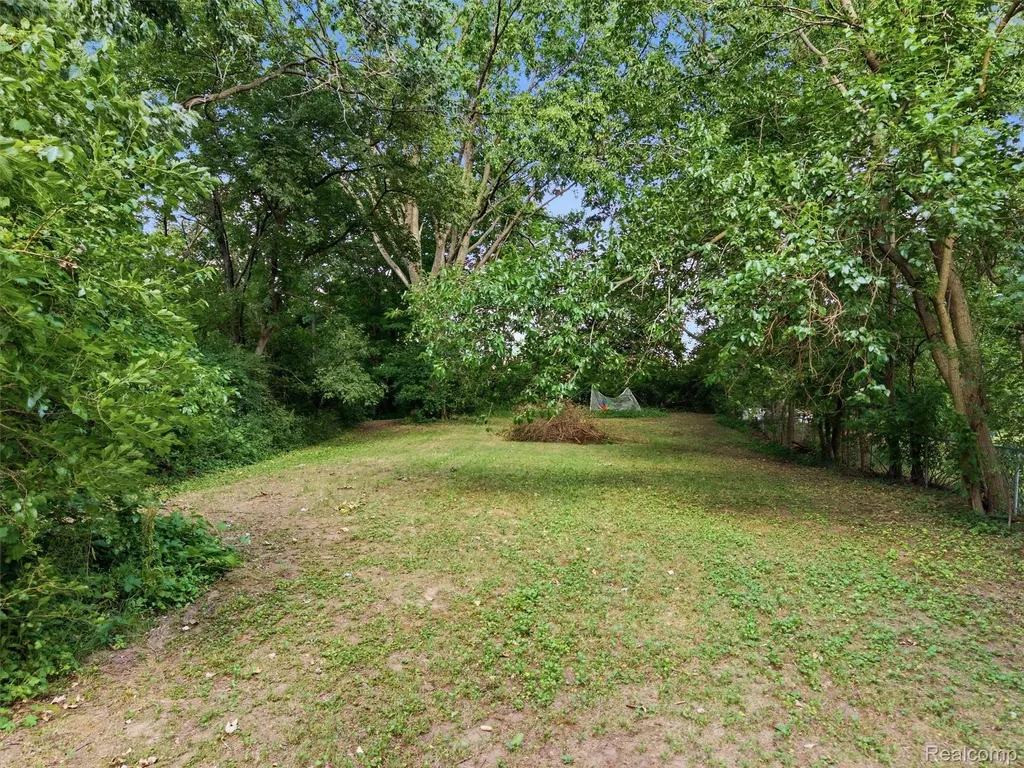 3328 Mills Acres Street Genesee Charter Township MI 48506