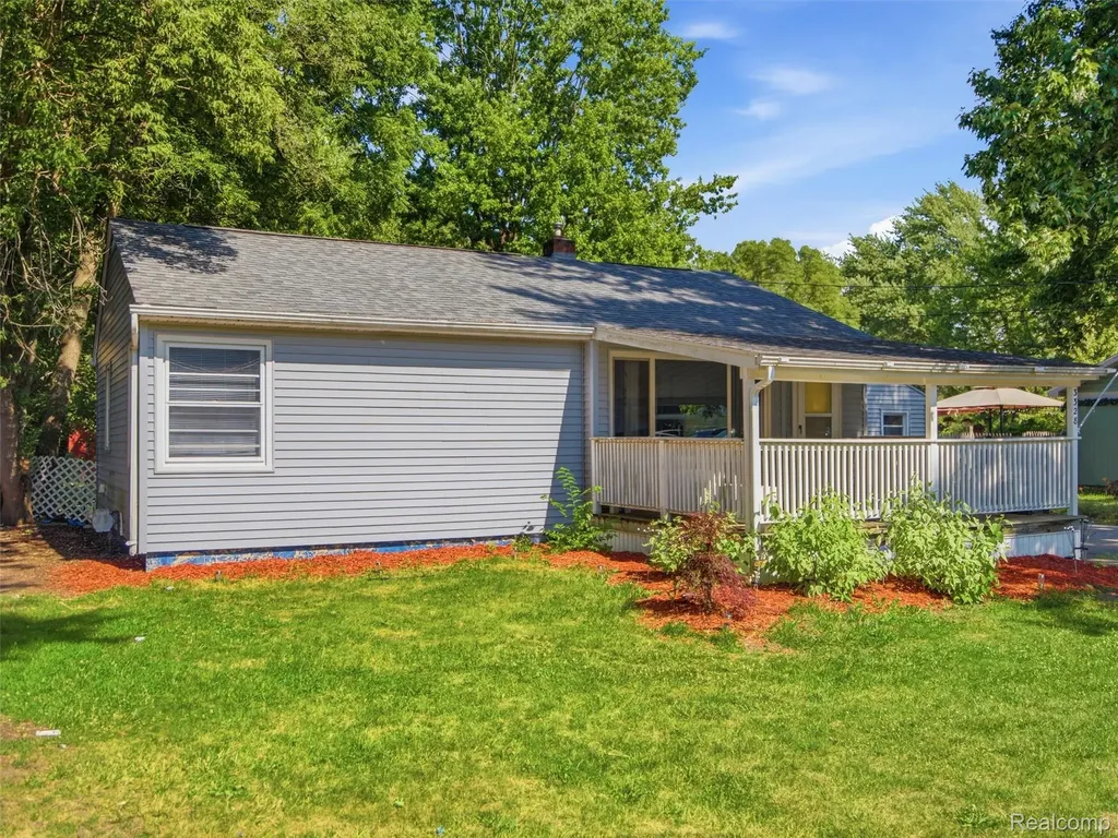 3328 Mills Acres Street Genesee Charter Township MI 48506
