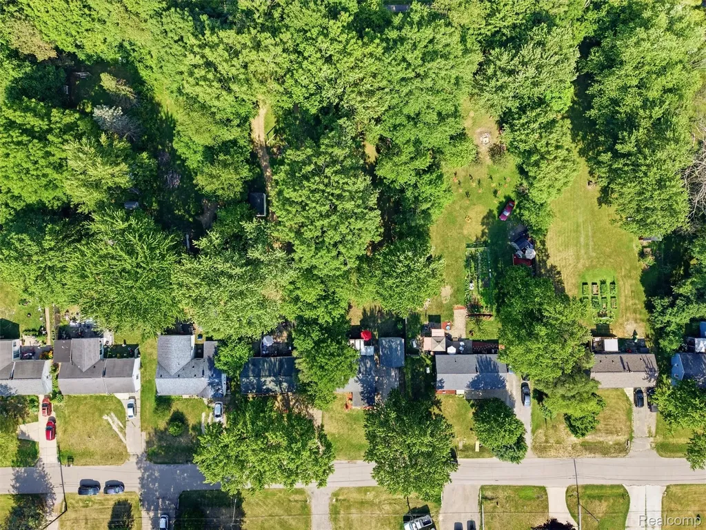 3328 Mills Acres Street Genesee Charter Township MI 48506