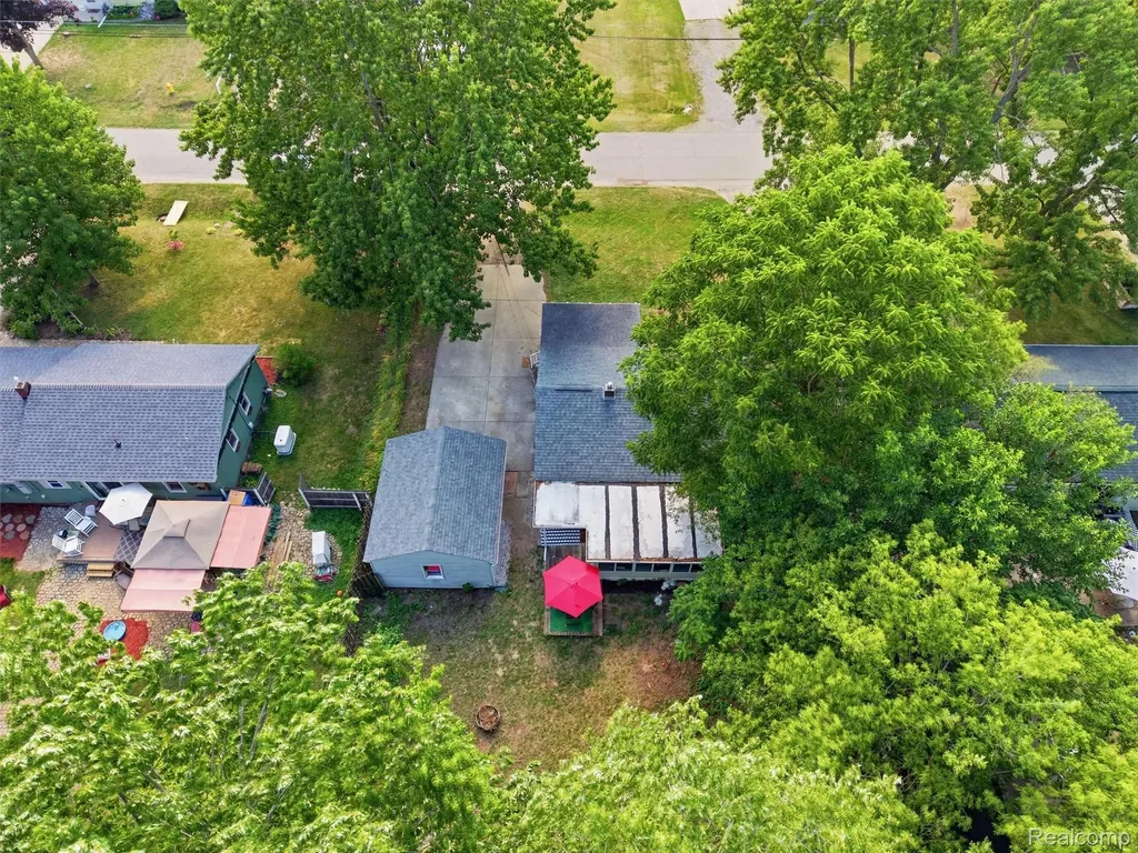 3328 Mills Acres Street Genesee Charter Township MI 48506