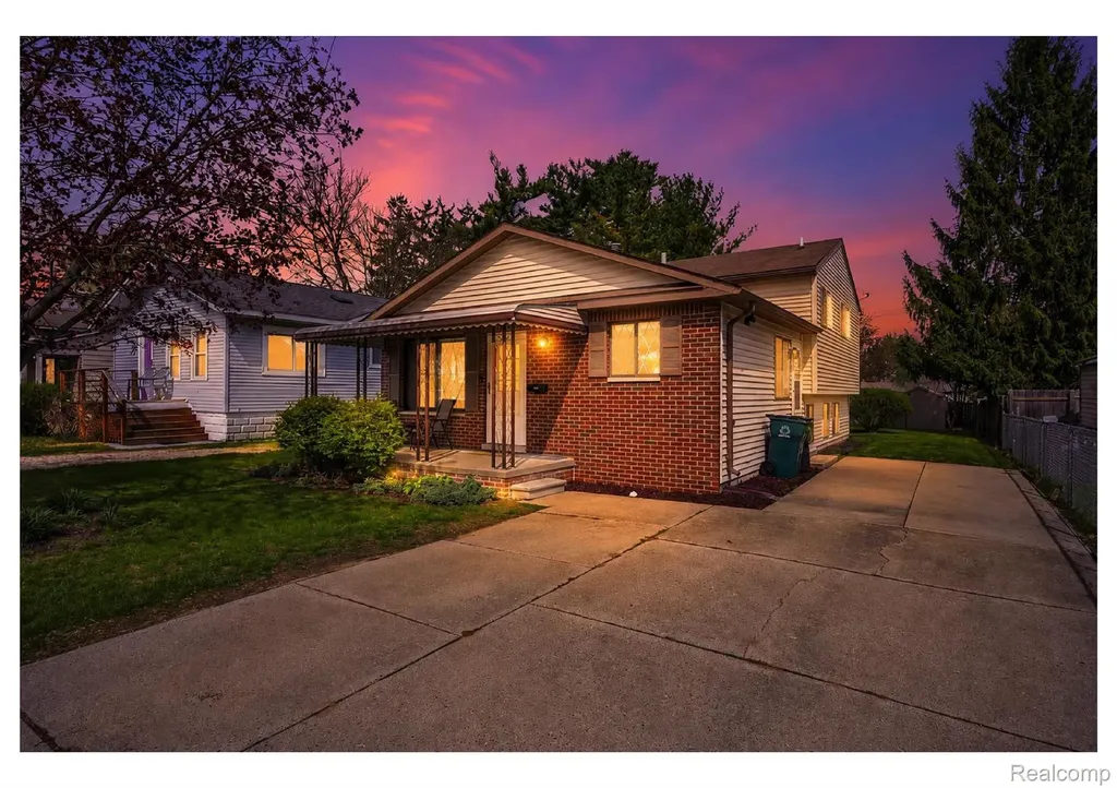 315 Pare Street Clawson City MI 48017