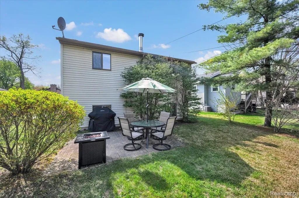 315 Pare Street Clawson City MI 48017