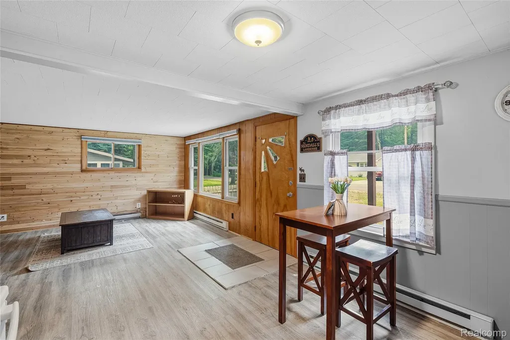 113 Birchwood Avenue Denton Township MI 48651