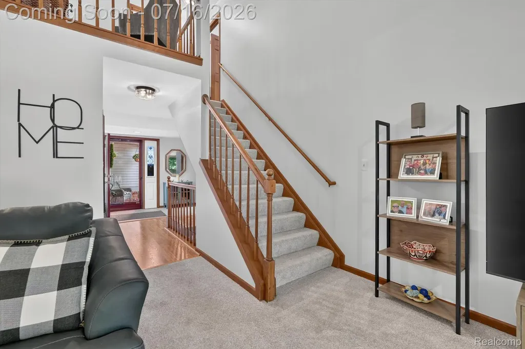 808 Maplewood Court Brighton City MI 48116