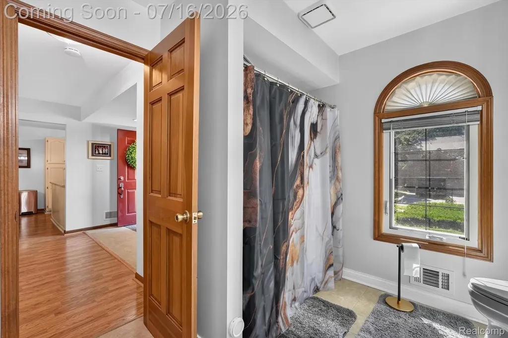 808 Maplewood Court Brighton City MI 48116