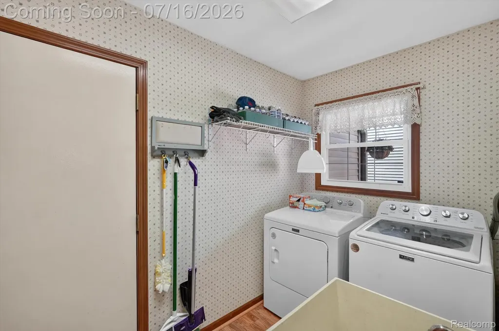 808 Maplewood Court Brighton City MI 48116
