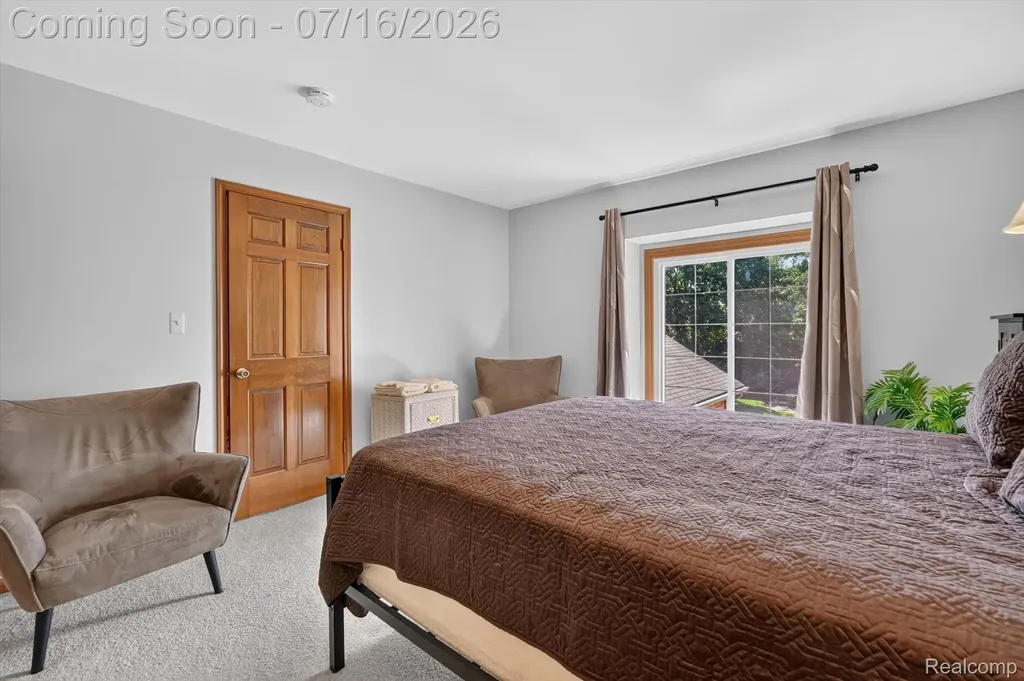 808 Maplewood Court Brighton City MI 48116