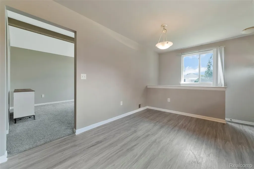 17245 Martin Road Roseville City MI 48066