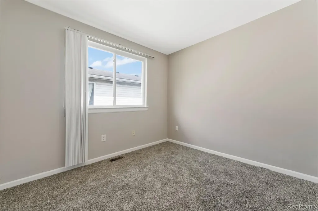 17245 Martin Road Roseville City MI 48066