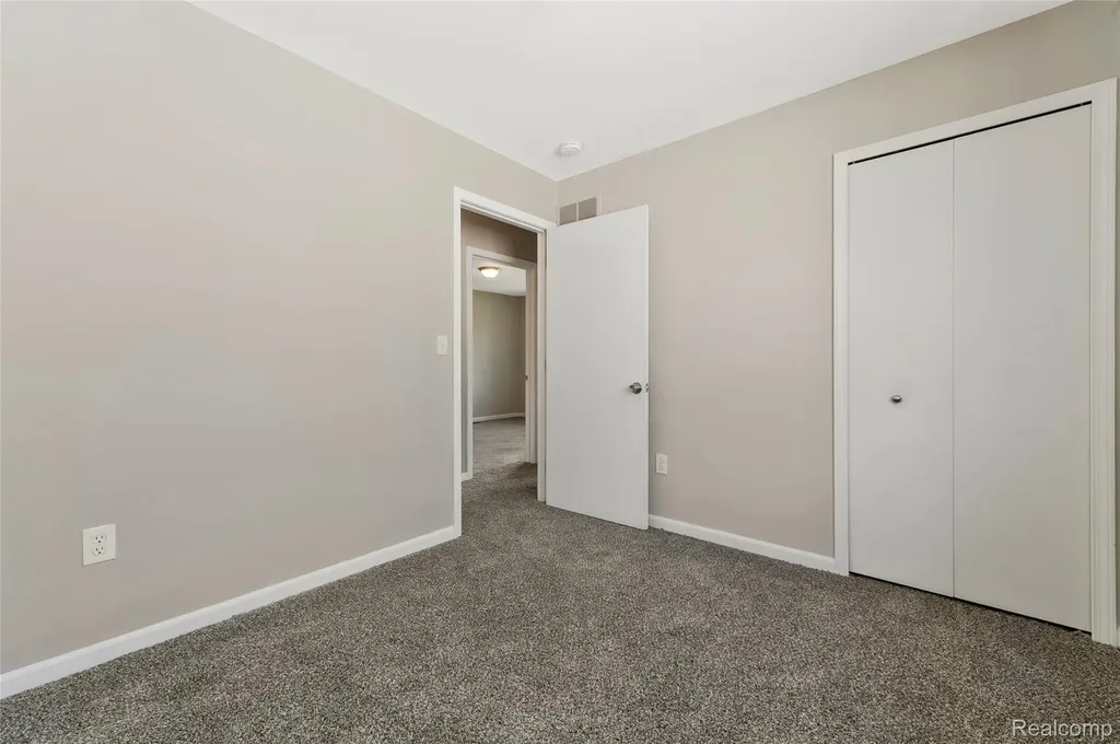 17245 Martin Road Roseville City MI 48066