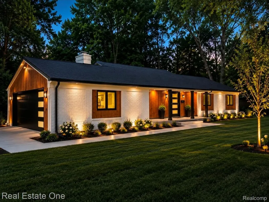 786 S Cranbrook Road Bloomfield Charter Township MI 48301