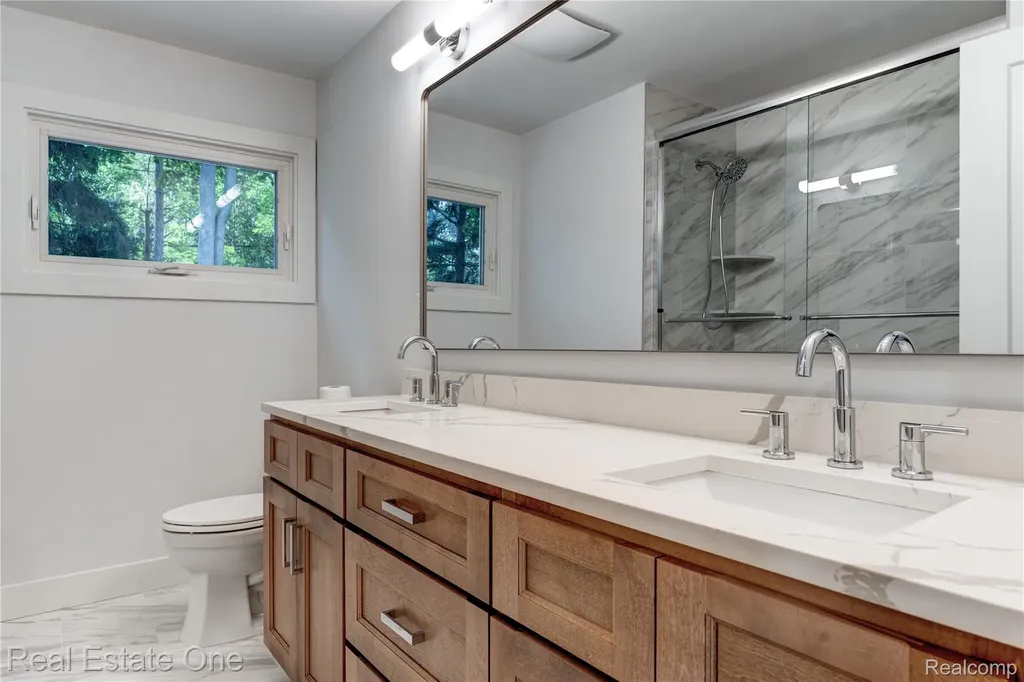 786 S Cranbrook Road Bloomfield Charter Township MI 48301