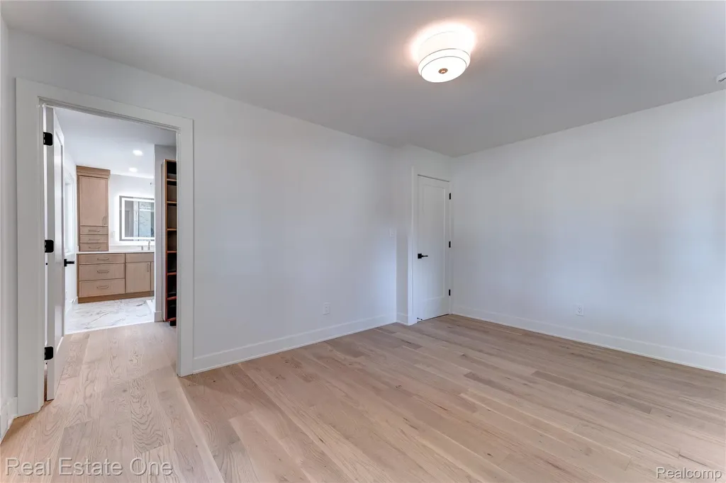 786 S Cranbrook Road Bloomfield Charter Township MI 48301
