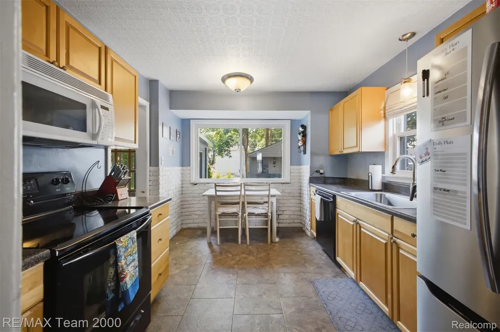 1953 Raymond Avenue Dearborn City MI 48124