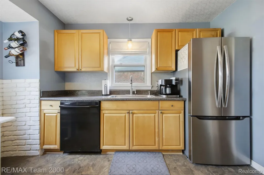 1953 Raymond Avenue Dearborn City MI 48124