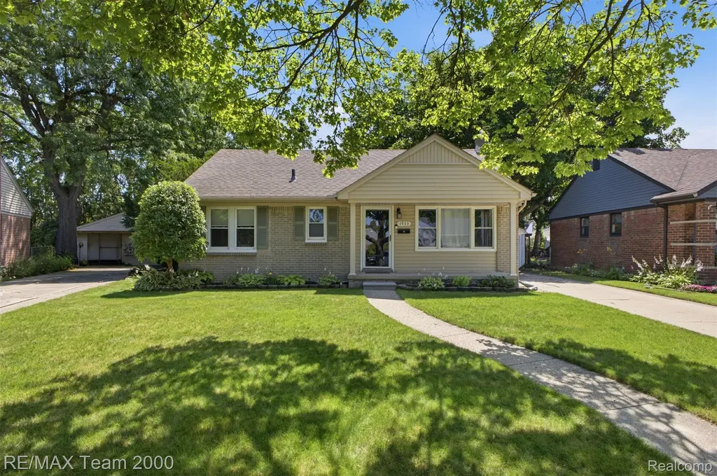 1953 Raymond Avenue Dearborn City MI 48124