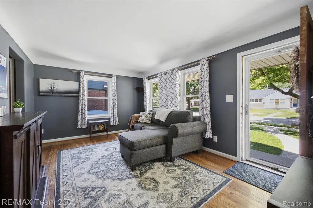 1953 Raymond Avenue Dearborn City MI 48124
