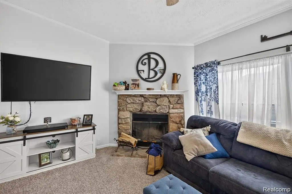 2858 Boulder Ridge Trail Highland Charter Township MI 48380