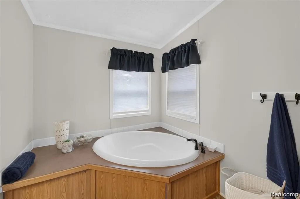 2858 Boulder Ridge Trail Highland Charter Township MI 48380