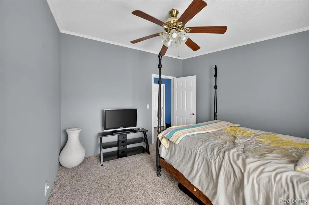 2858 Boulder Ridge Trail Highland Charter Township MI 48380