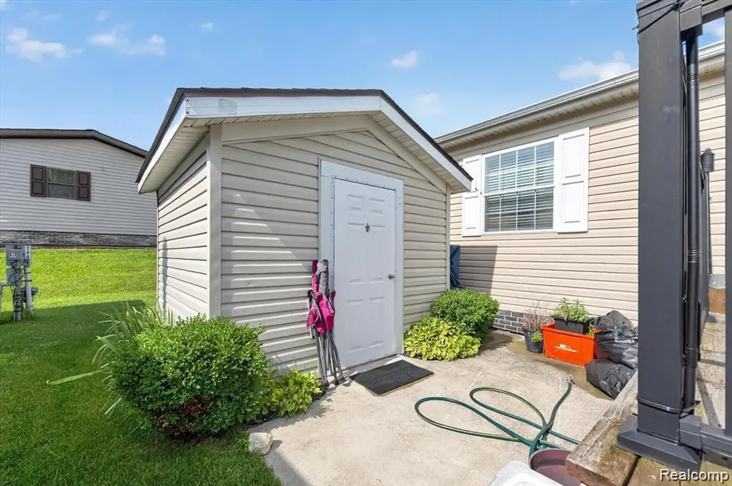 2858 Boulder Ridge Trail Highland Charter Township MI 48380