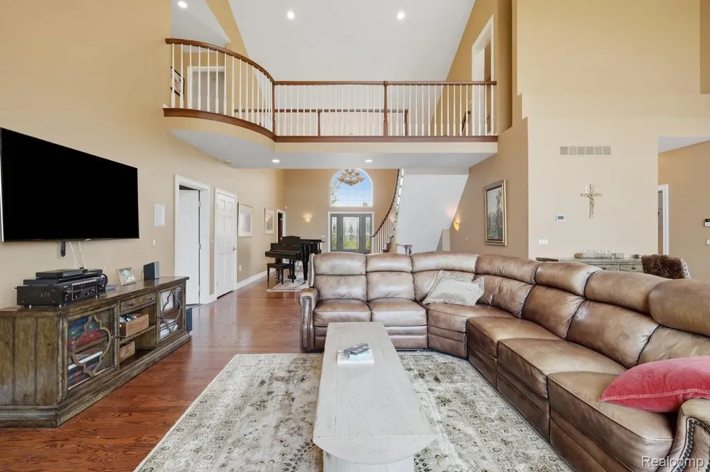 9669 Steephollow Drive White Lake Charter Township MI 48386