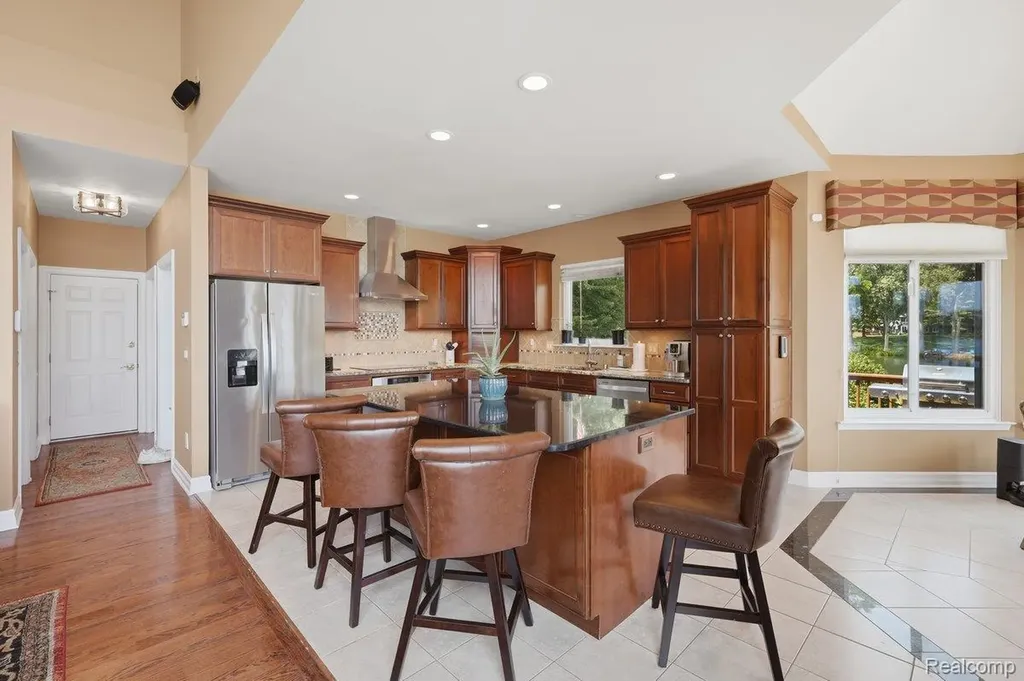 9669 Steephollow Drive White Lake Charter Township MI 48386