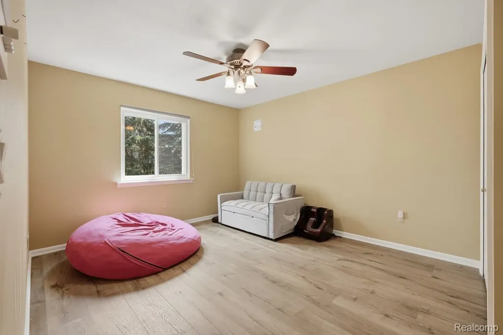 9669 Steephollow Drive White Lake Charter Township MI 48386