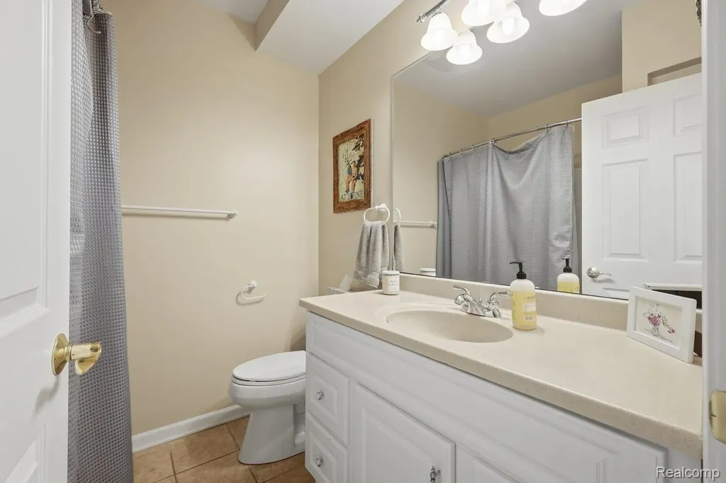 9669 Steephollow Drive White Lake Charter Township MI 48386