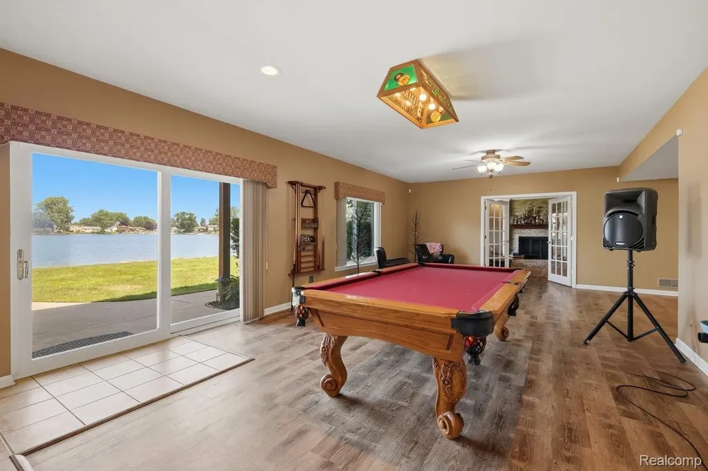 9669 Steephollow Drive White Lake Charter Township MI 48386