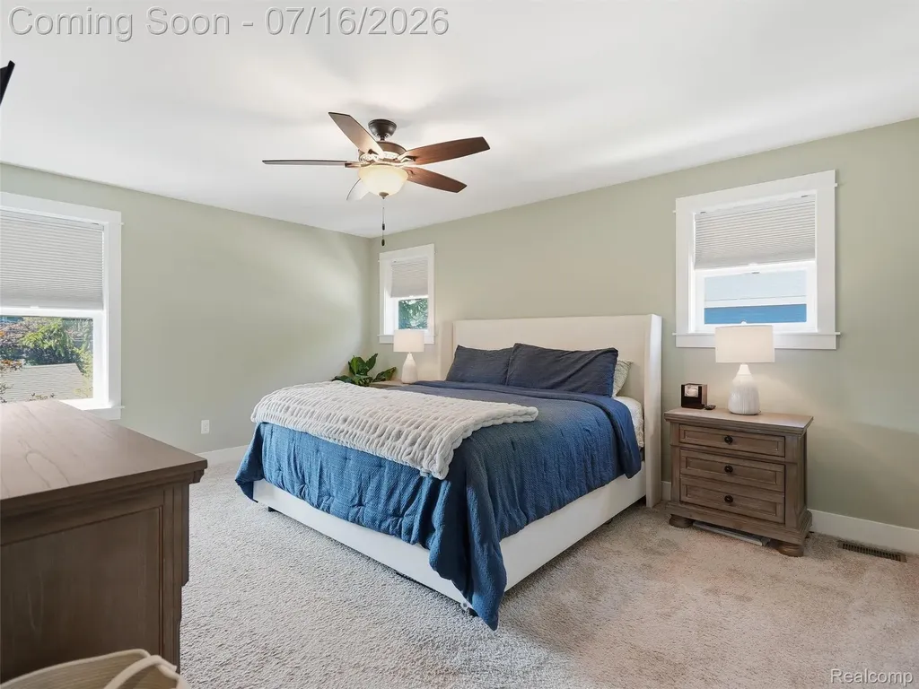 1427 N Maple Avenue Royal Oak City MI 48067