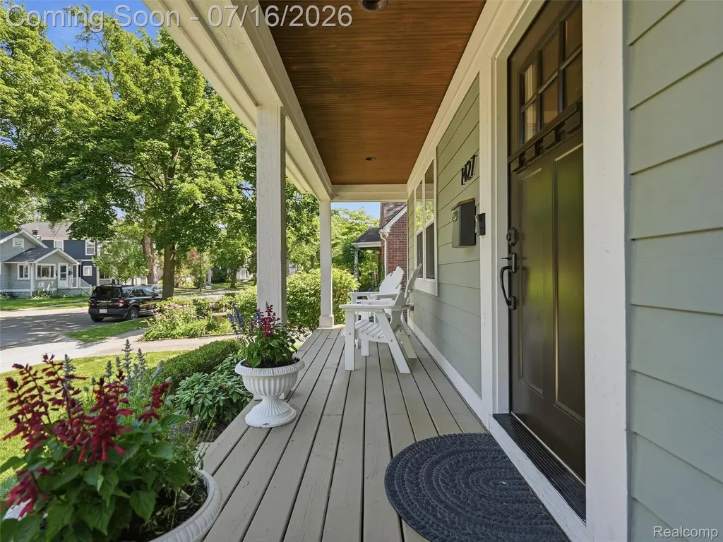 1427 N Maple Avenue Royal Oak City MI 48067