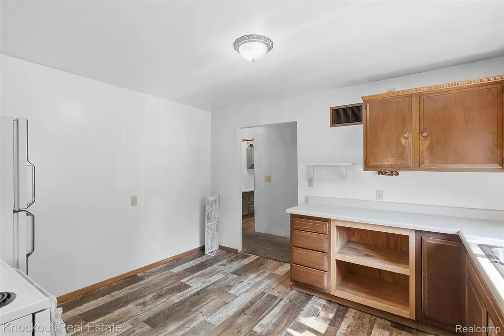 12845 Bueche Road Albee Township MI 48417