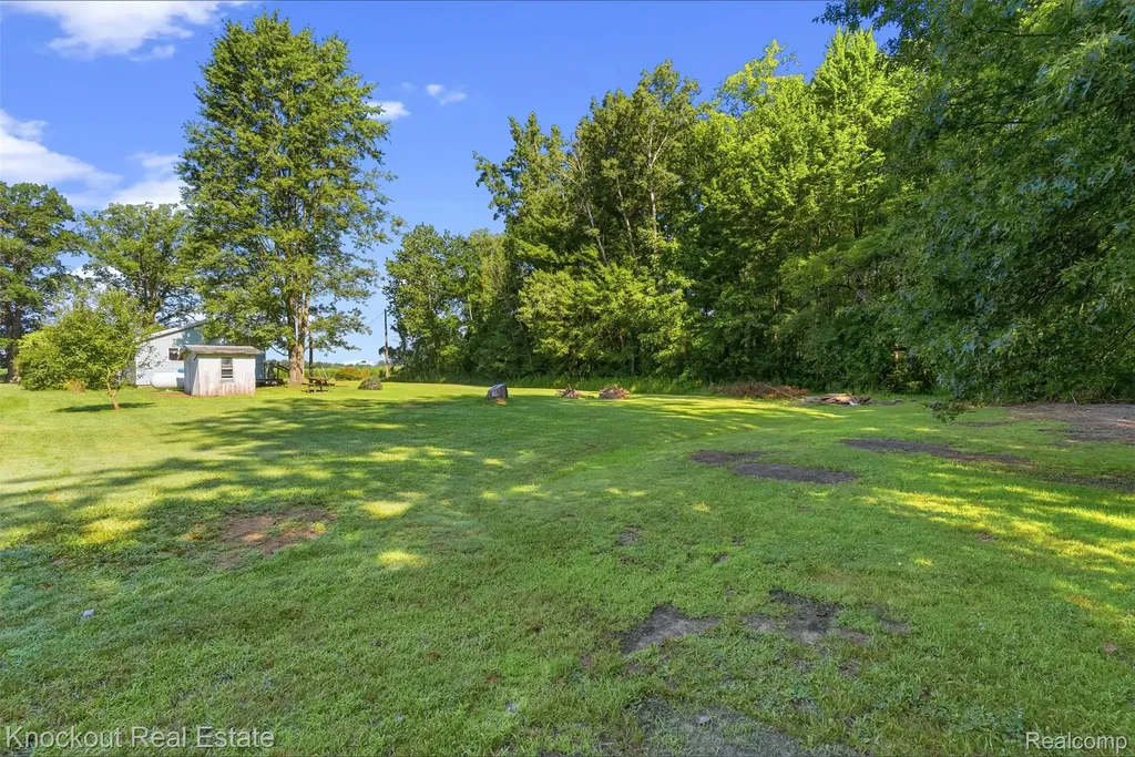 12845 Bueche Road Albee Township MI 48417