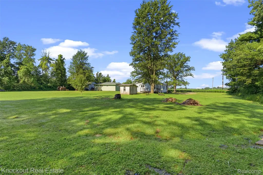 12845 Bueche Road Albee Township MI 48417