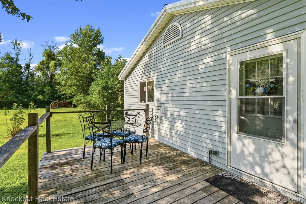 12845 Bueche Road Albee Township MI 48417
