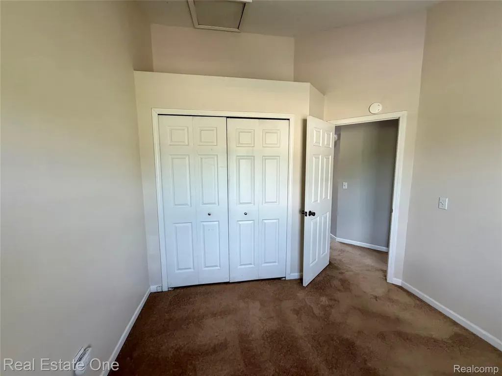 1930 Alexander Drive Westland City MI 48186