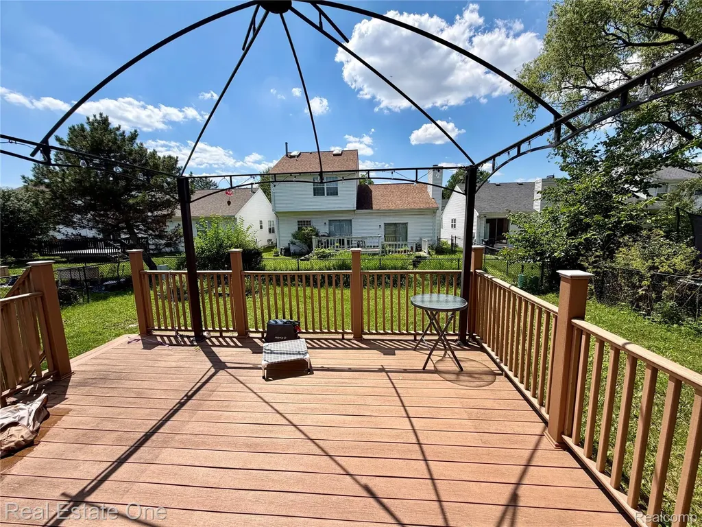 1930 Alexander Drive Westland City MI 48186