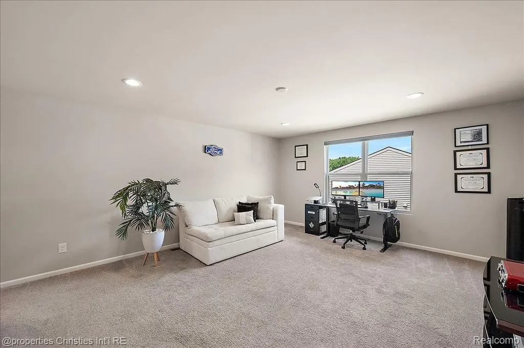 50026 Alden Canton Charter Township MI 48188