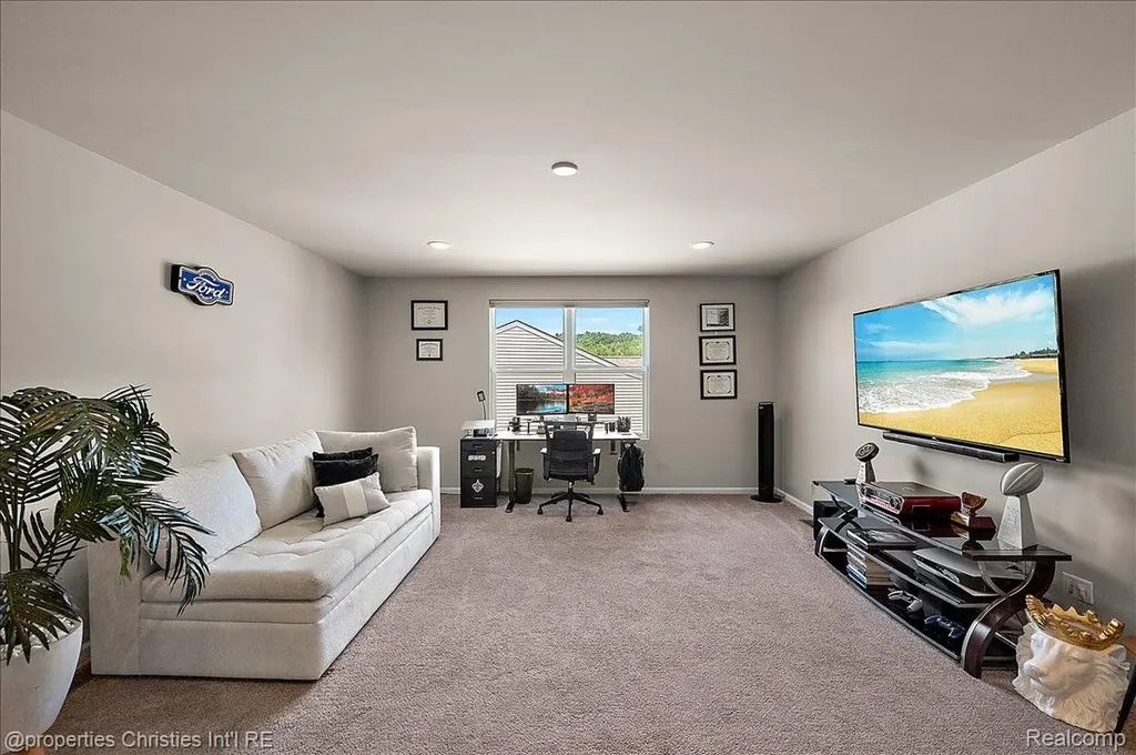 50026 Alden Canton Charter Township MI 48188